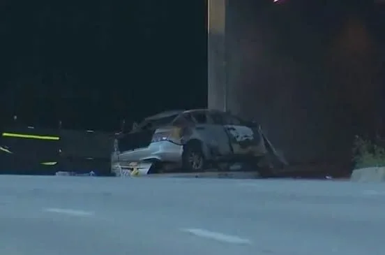 Bốn người thiệt mạng trong vụ tai nạn xe bốc cháy ở Long Beach, NTSB vào cuộc