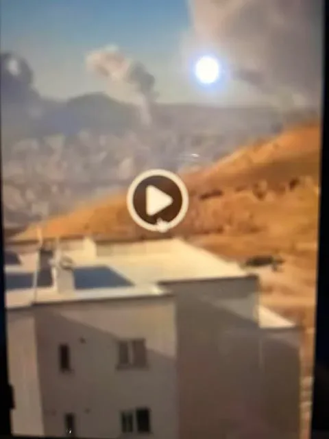 BREAKING: U.S. và Israel mở rộng không kích vào Iran — tấn công Pardis, thành phố gần Tehran