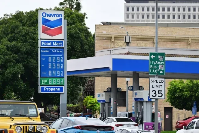 Chevron bác cáo buộc thao túng giá xăng tại California, yêu cầu tòa bác đơn kiện