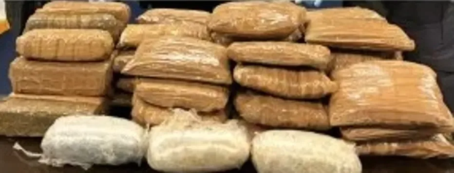 Công dân Mỹ bị bắt sau khi lực lượng biên phòng thu giữ hơn 1 triệu USD ma túy đá