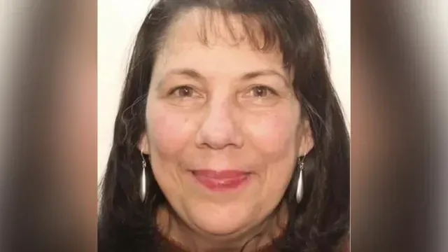 Mujer de Sandy Springs arrestada por presunto abuso de una anciana de 87 años