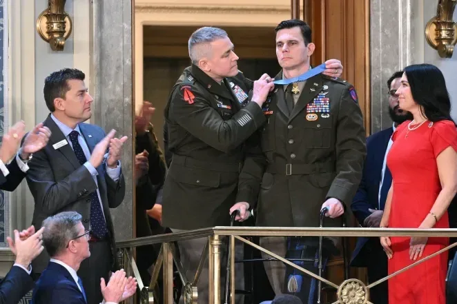President Trump Awards Medal of Honor to Wounded Pilot in Maduro Operation at 2026 State of the Union