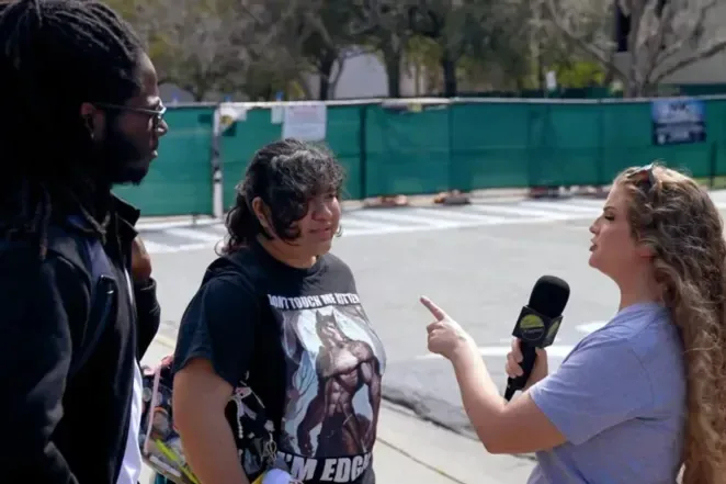 Debate callejero: Estudiantes de Florida dicen querer ir a Irán y les recaudan fondos para el vuelo